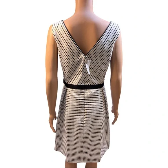 White House Black Market Black and White Patterned Dress Size 14 NWT - Picture 4 of 6